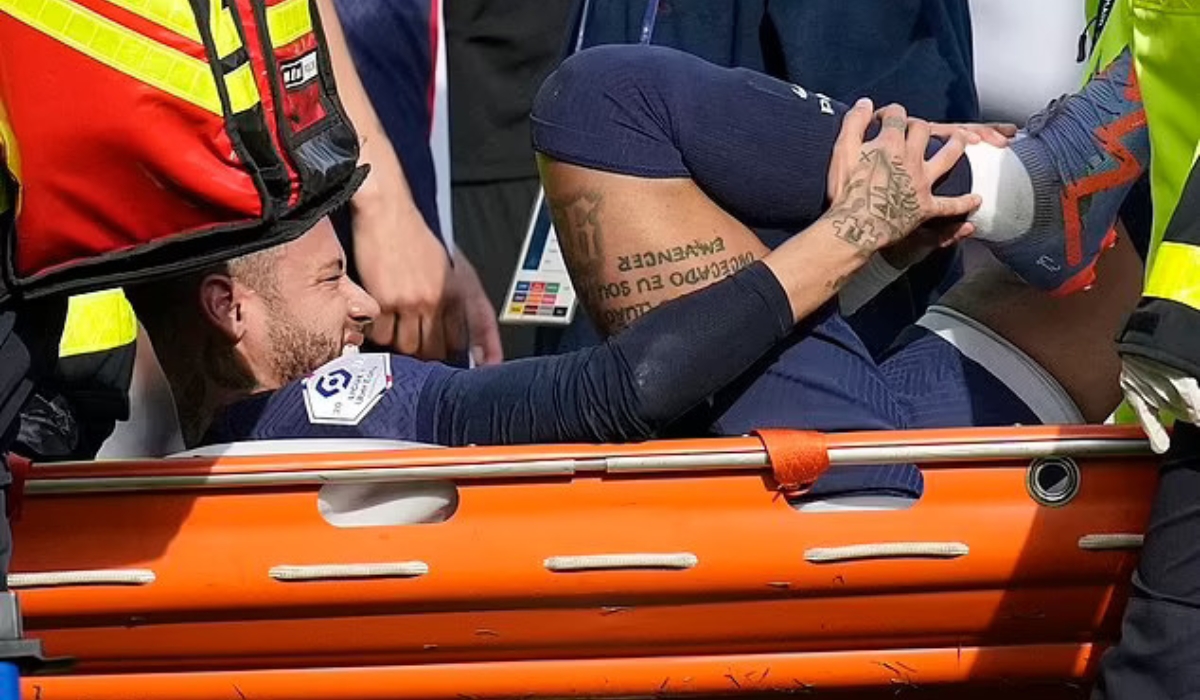 PSG Sweat on News of Neymar's latest Ankle Injury